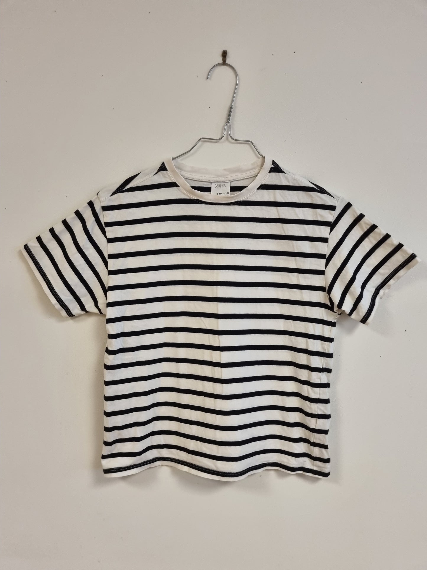 Zara t-skjorte -140