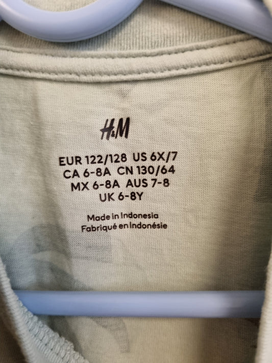 H&M t-skjorte - 122