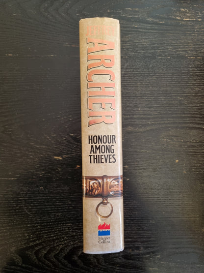 Honour Among Thieves – Jeffrey Archer