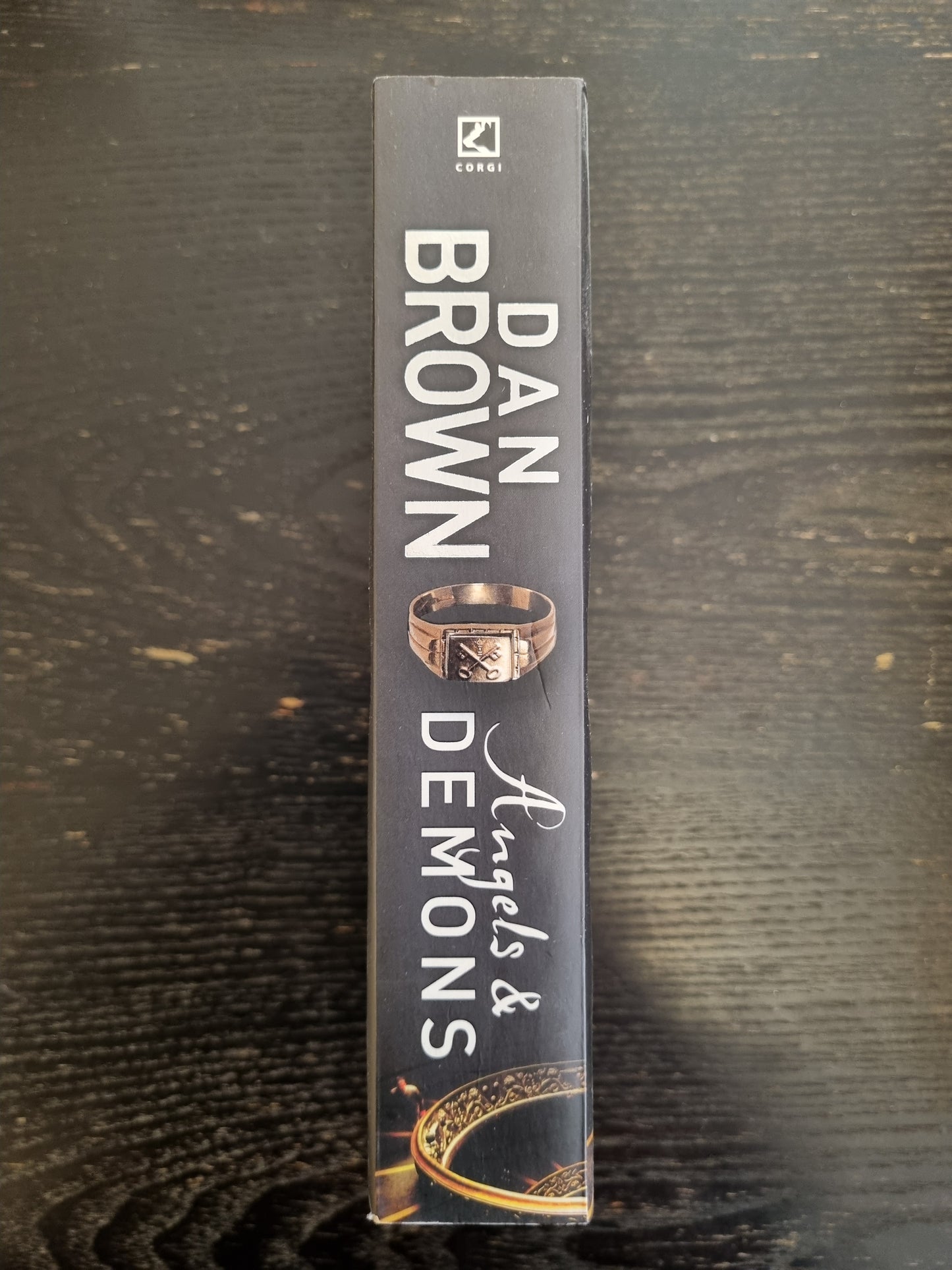 Angels & Demons - Dan Brown