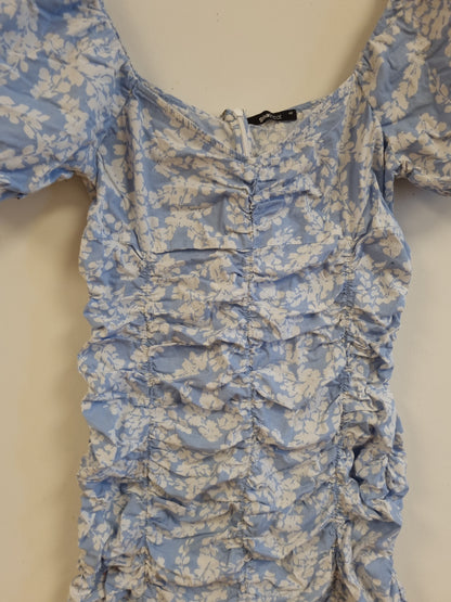 Gina Tricot blomsterkjole – L