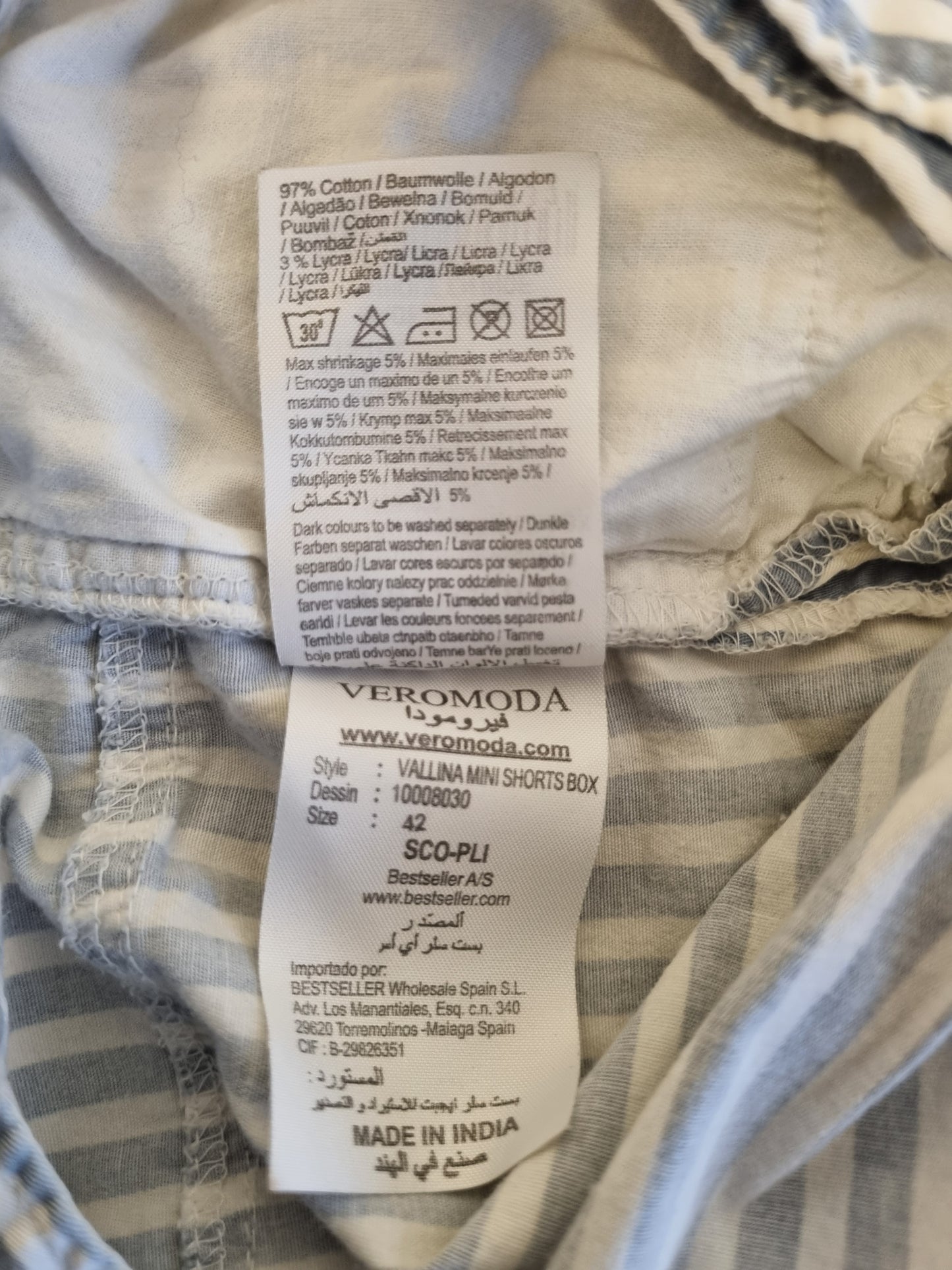 Vero Moda shorts - L