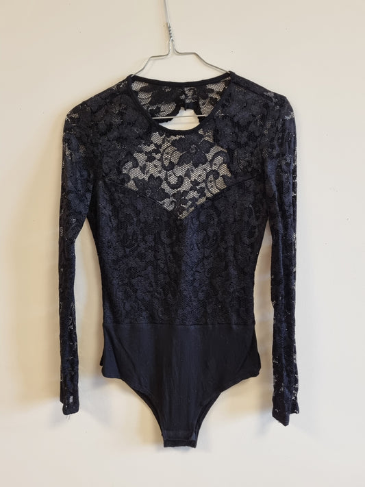 Oneness body - M