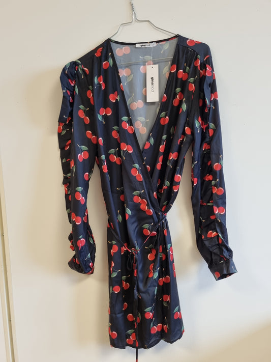 NY! Gina Tricot kjole - M