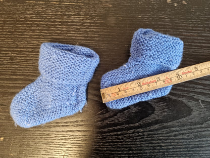Håndstrikket babysokker