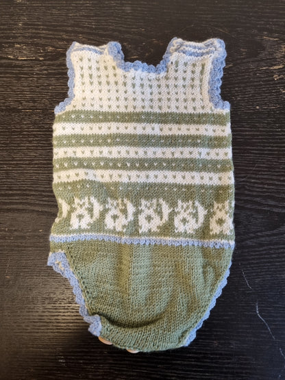 Hjemmestrikket romper - 68