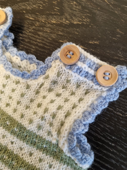 Hjemmestrikket romper - 68