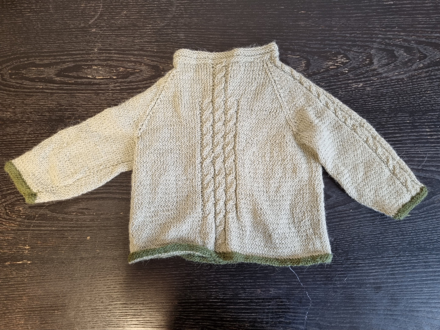 Hjemmestrikket jakke - 86
