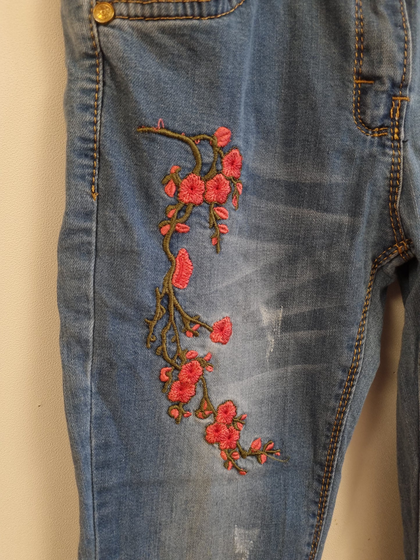 Broderte jeans - 146