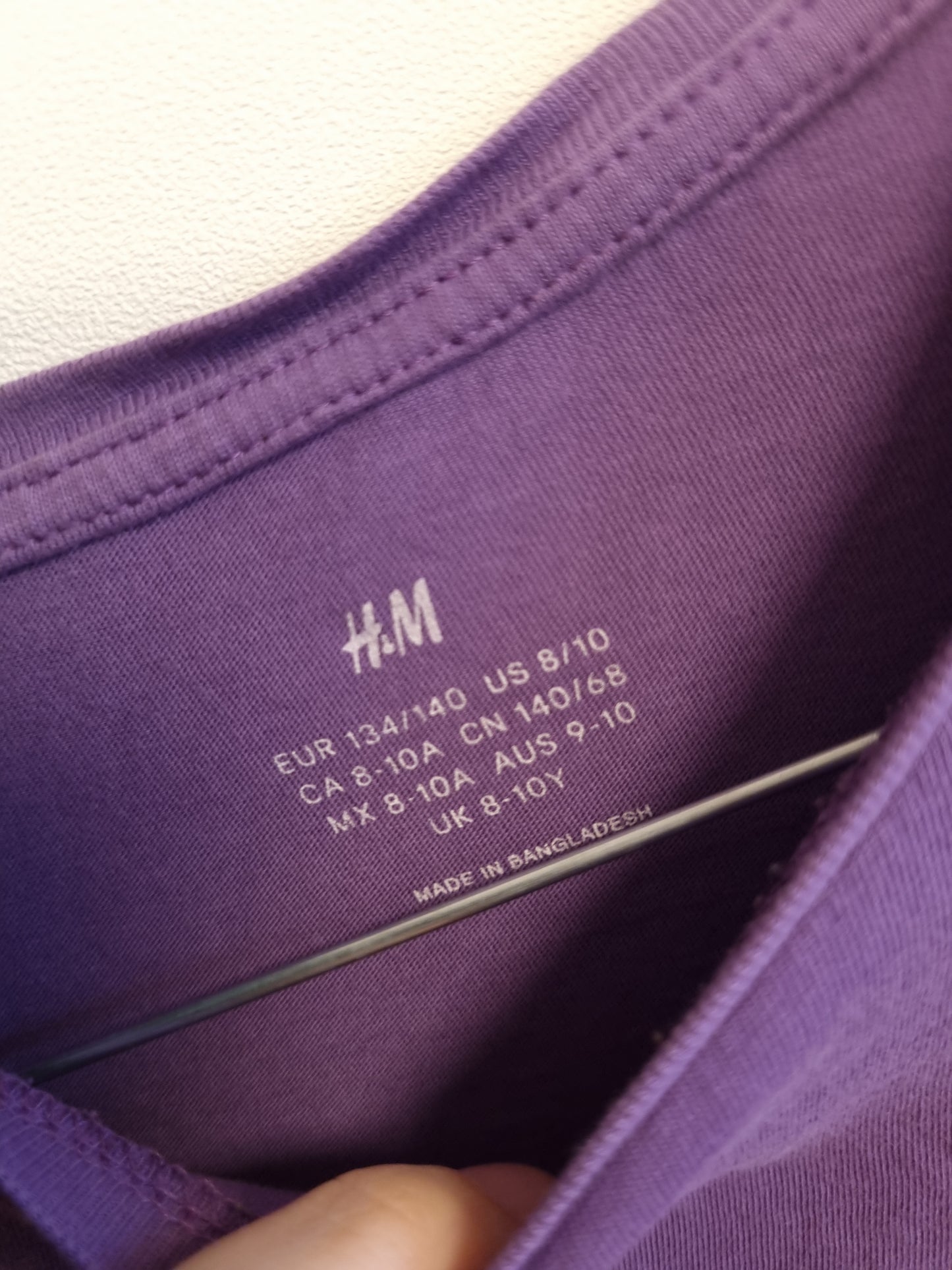 H&M t-skjorte - 134