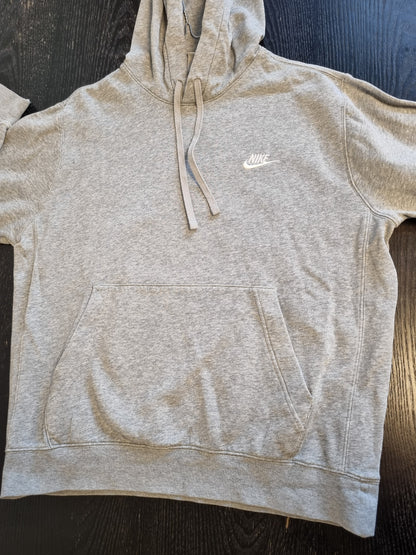 Nike hoodie - S