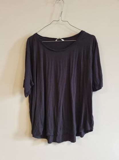 H&M basic t-skjorte - L