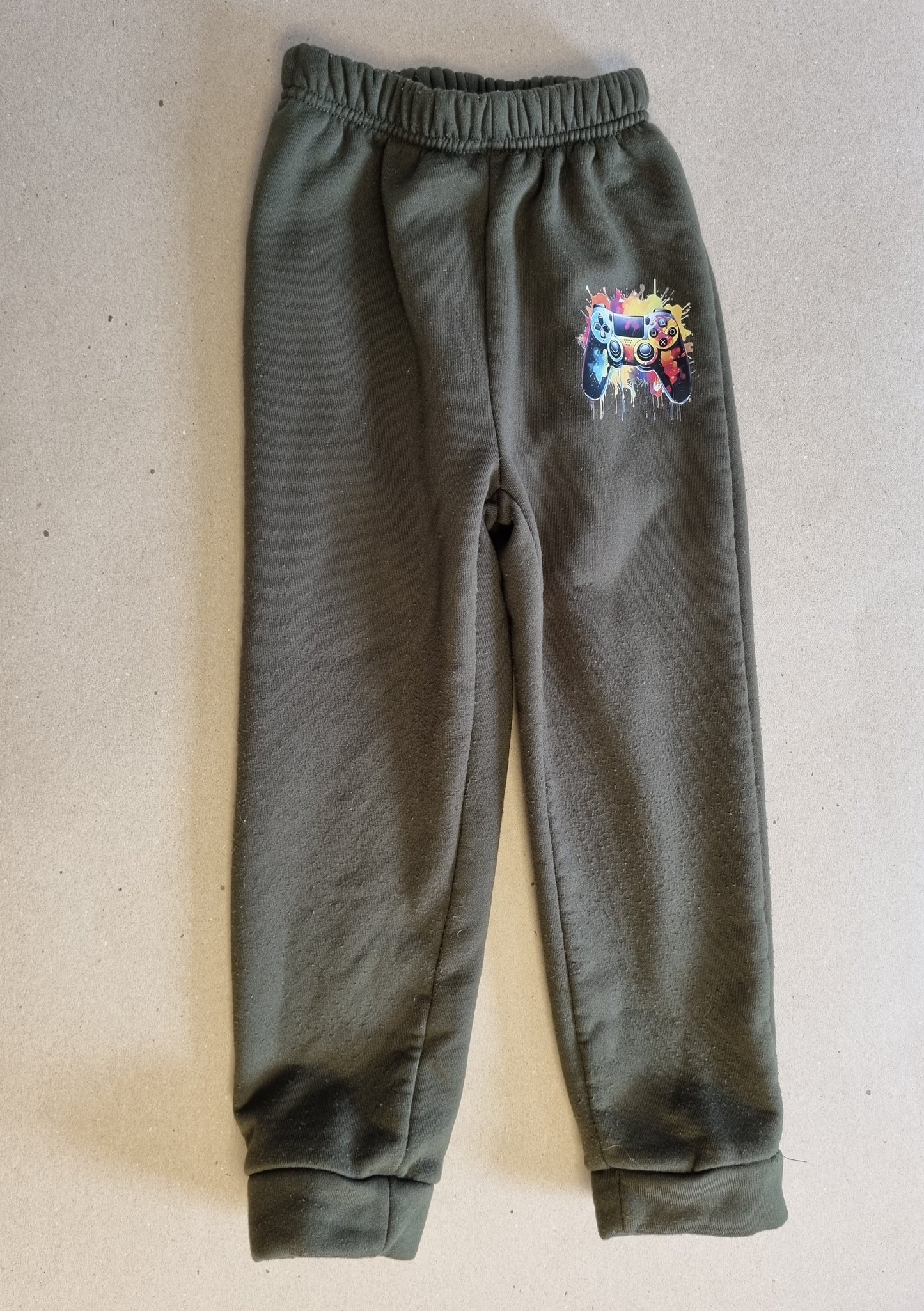 Joggedress med gamingmotiv – 120
