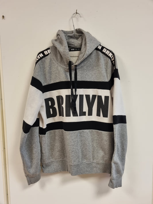 FB Sister hoodie - XL