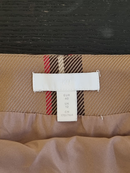 H&M skjørt - 40