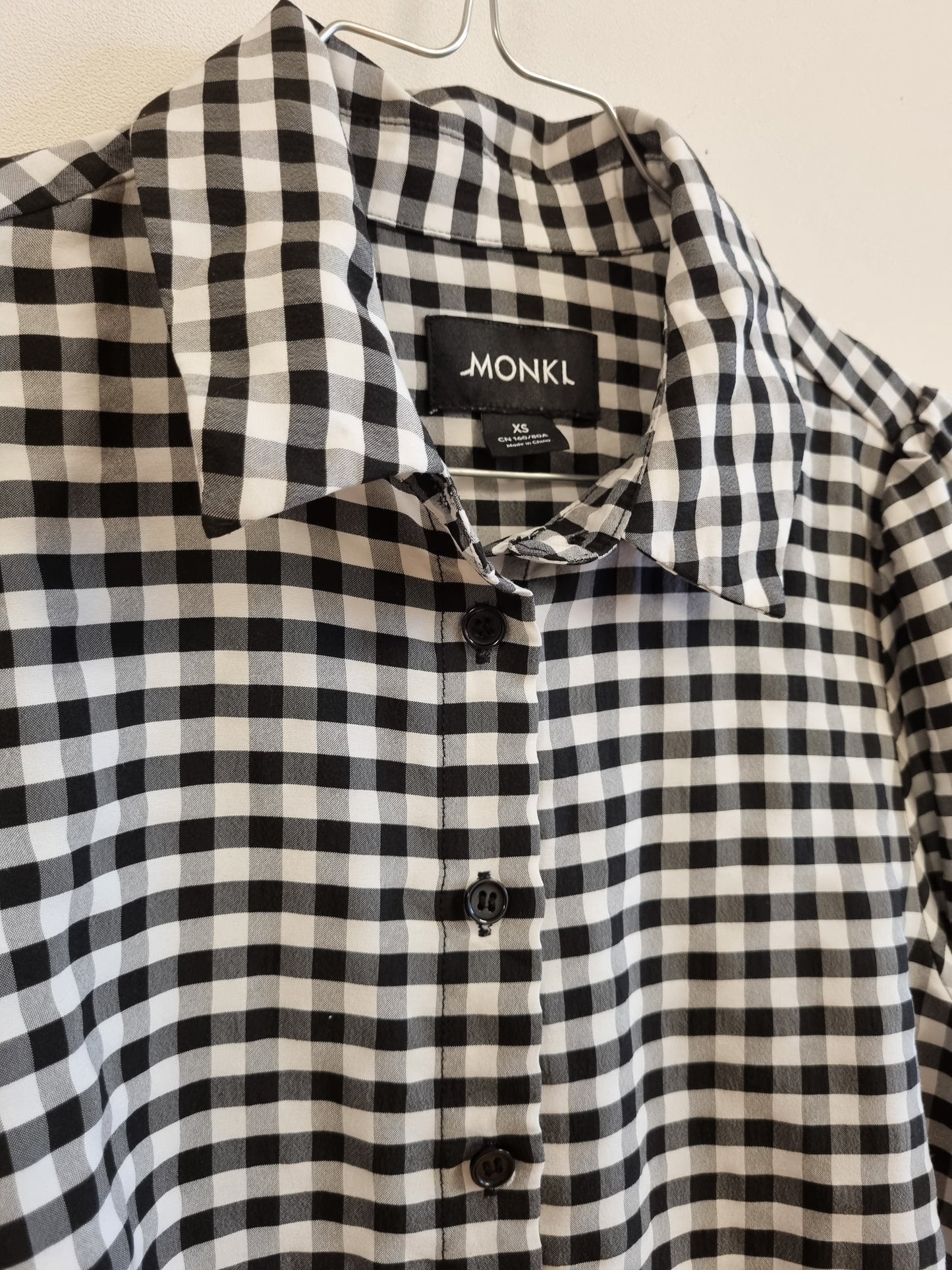 Monki bluse - XS