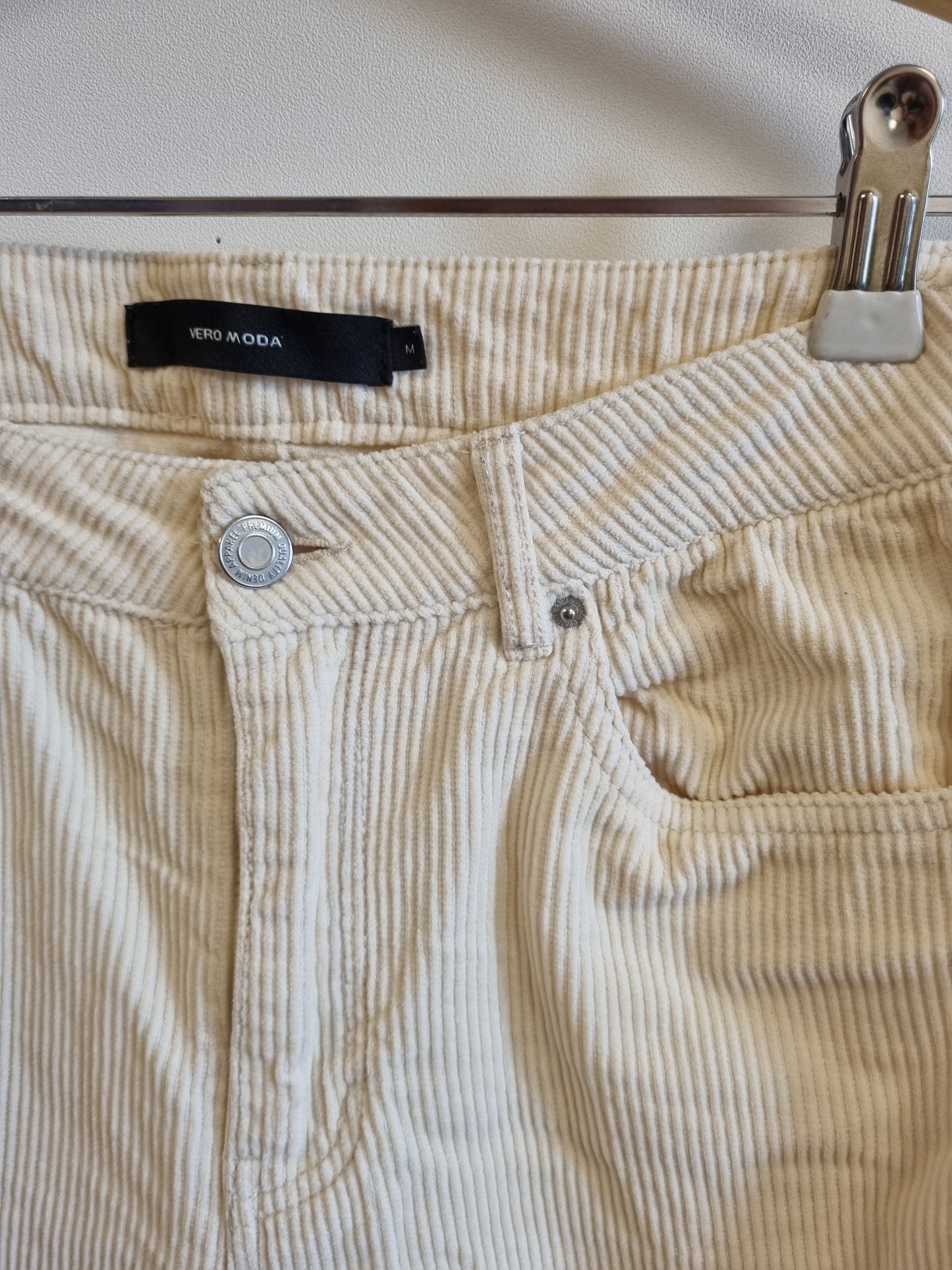 Vero Moda cordfløyelsbukse – str. M / L32