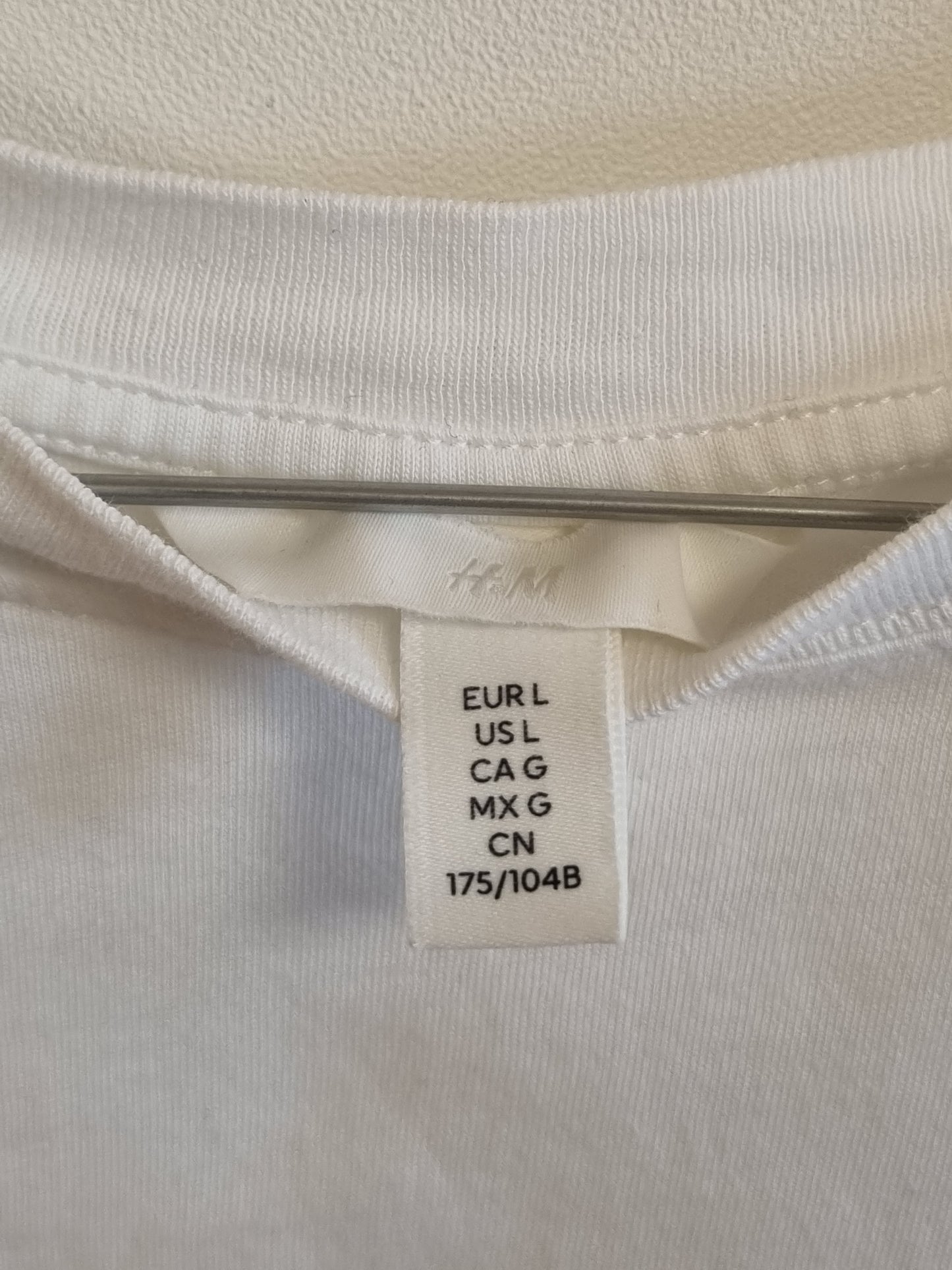 H&M t-skjorte - L
