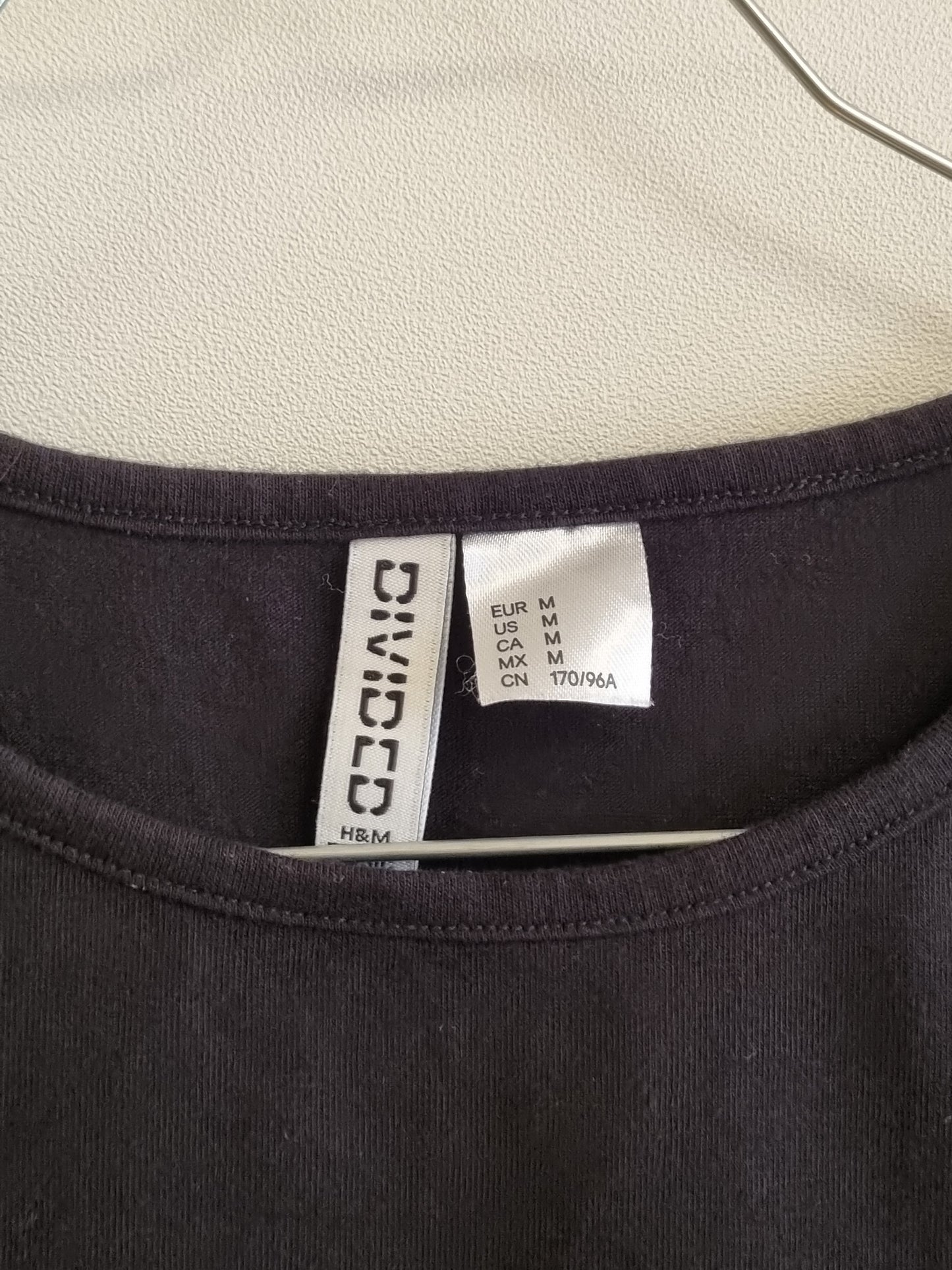 Svart croptop / H&M Divided - M
