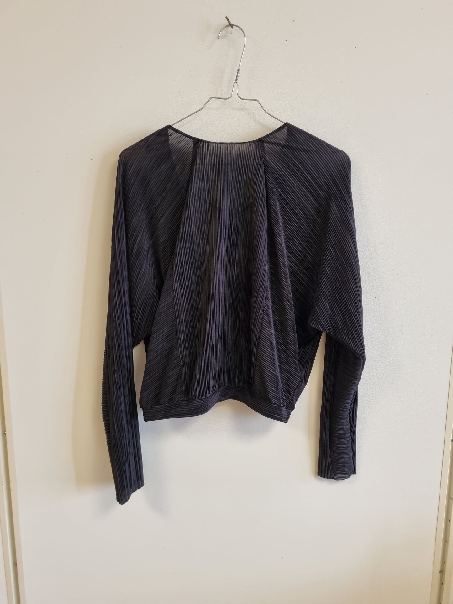 Svart plissert topp / Zara W&B - S