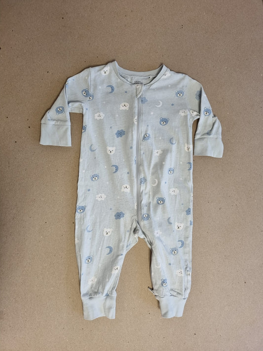 Lyseblå pysjamas med bamserumpe / Lindex - 68