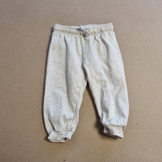 Grå joggebukse / H&M - 74