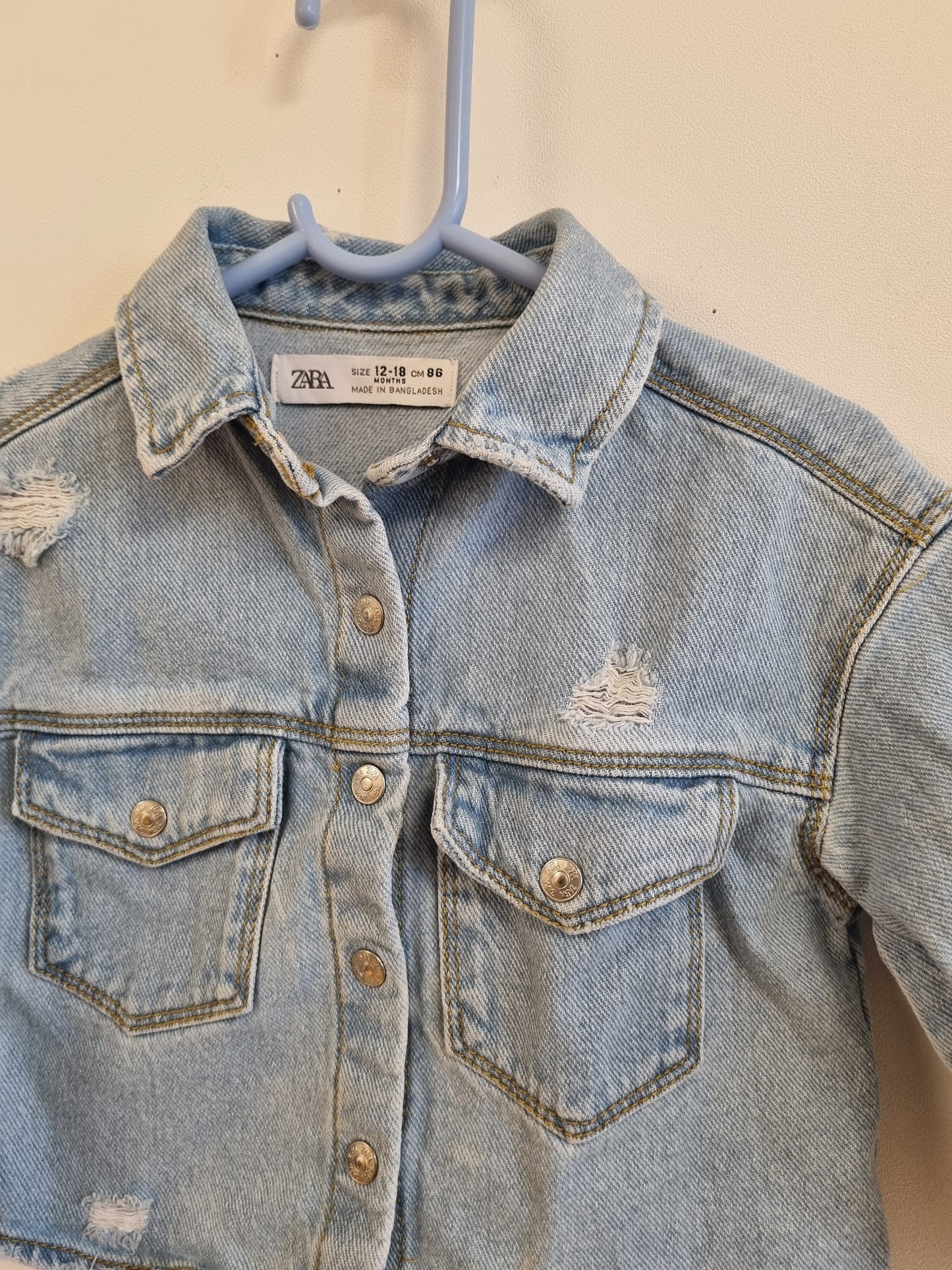 Lyseblå denimjakke / Zara - 86