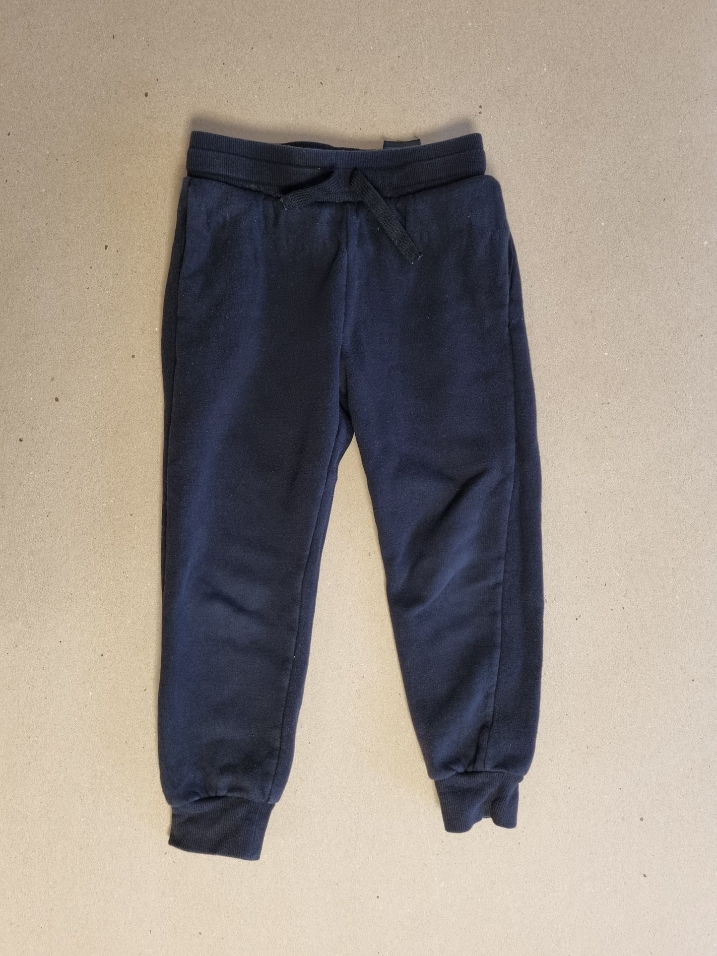 Svart joggebukse / H&M - 116