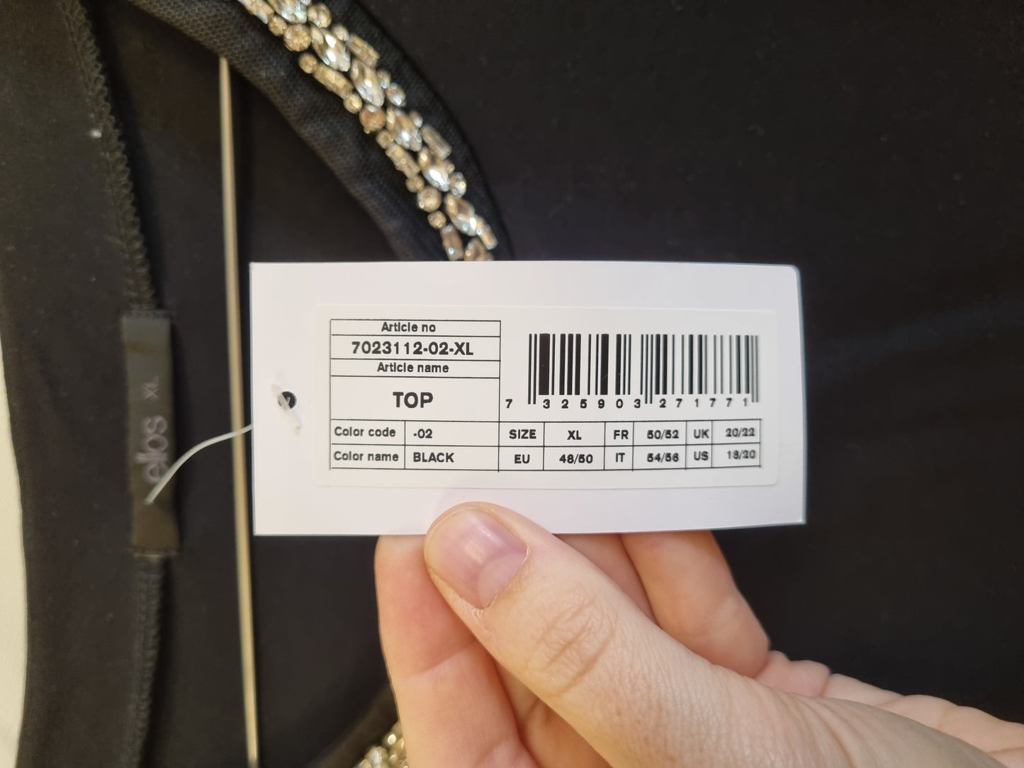 Ny med lapp! Topp med dekorative stener - XL