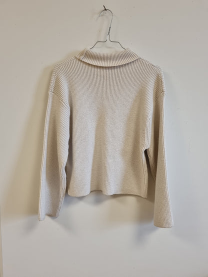 Lys høyhalset strikkegenser / Gina Tricot - XS