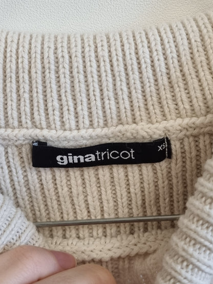 Lys høyhalset strikkegenser / Gina Tricot - XS