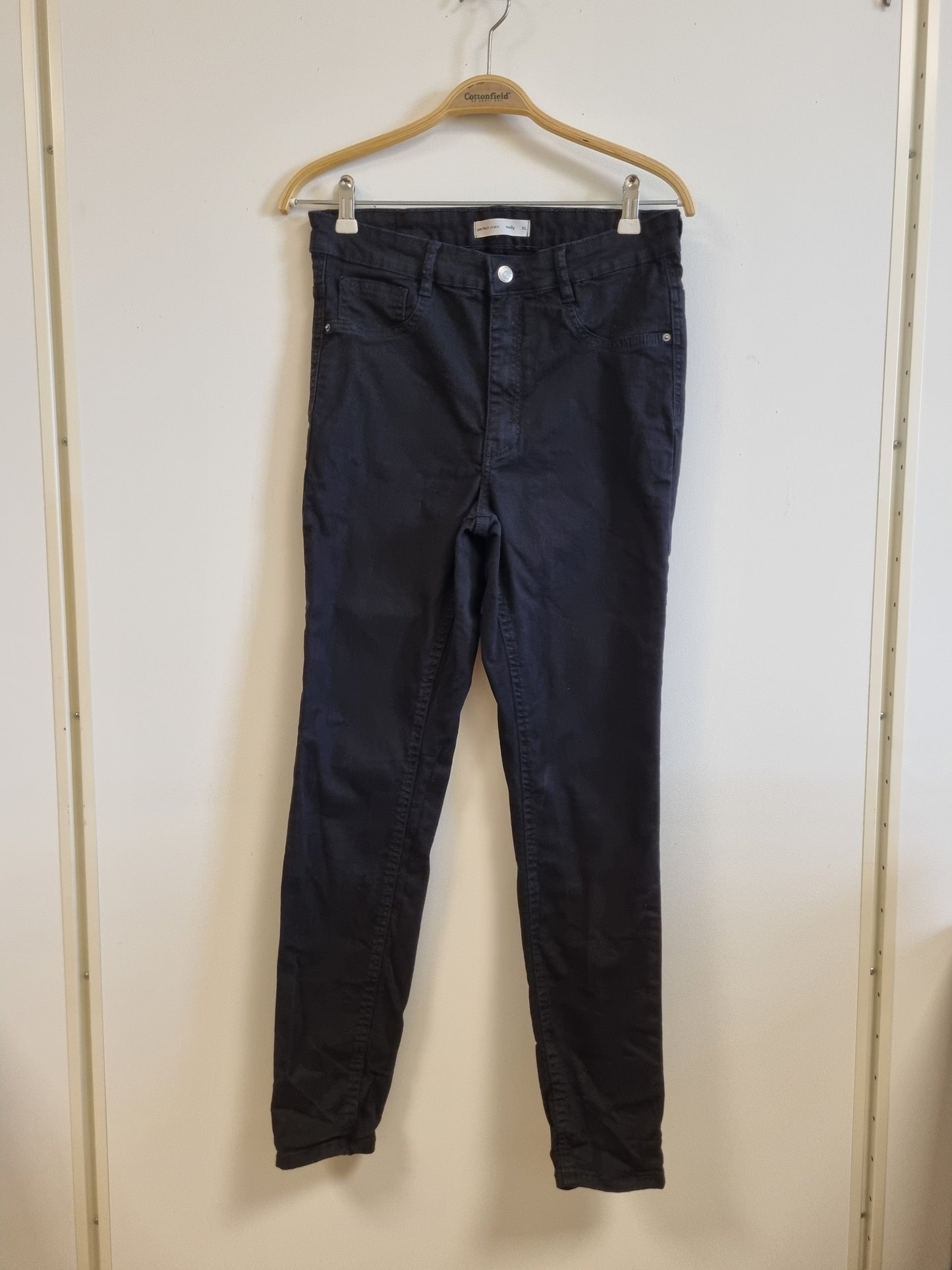 Svarte skinny jeans / Gina Tricot Molly - XL