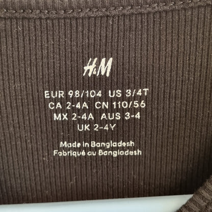 Svart trøye med volanger / H&M - 98/104