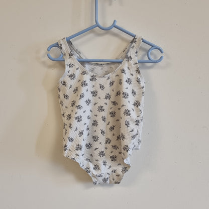 Hvit blomstret badedrakt / H&M - 98/104