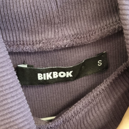 Lilla høyhalset trøye / Bik Bok - S