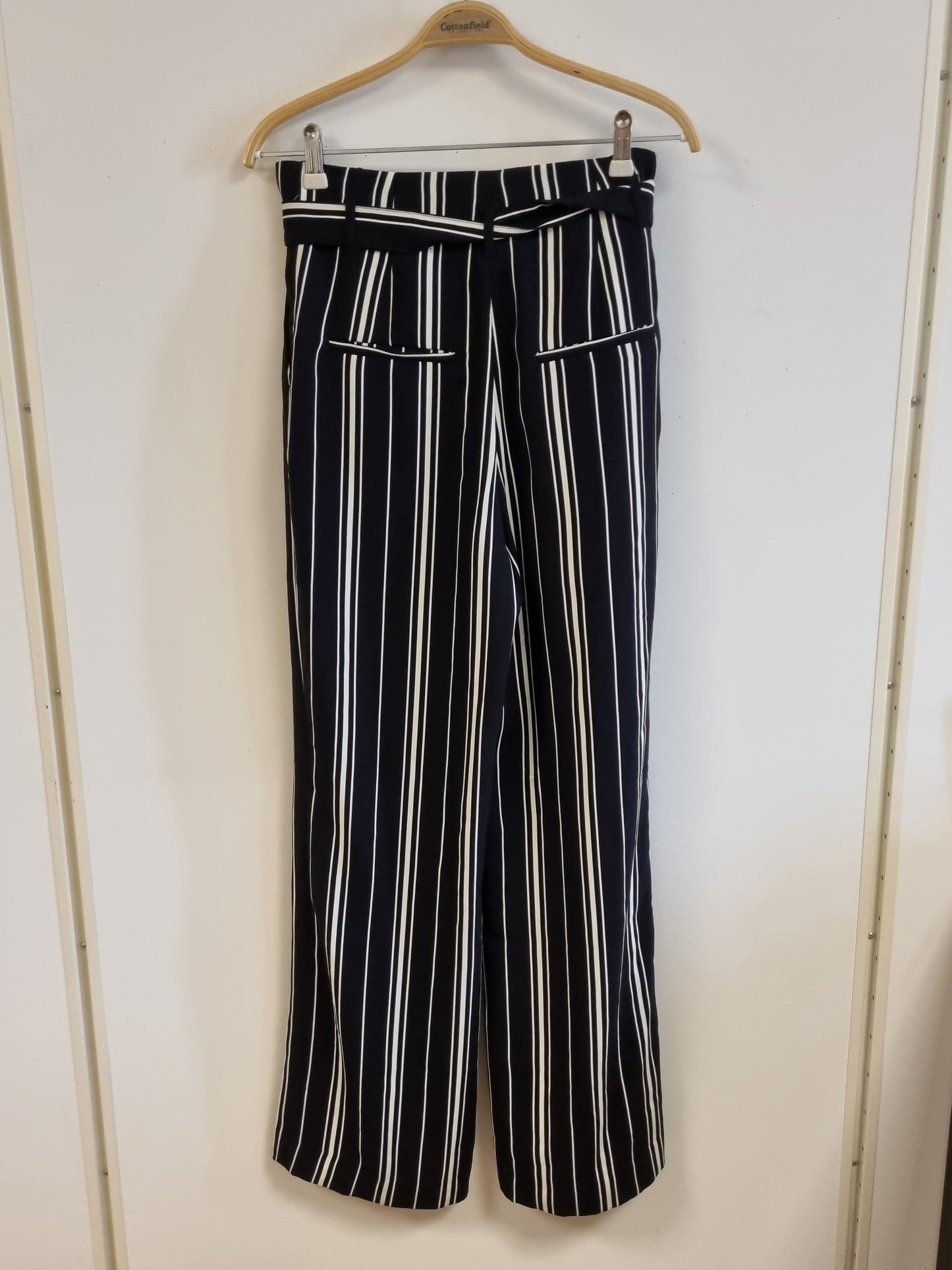 Stripete bukse med knytebelte / H&M - 38