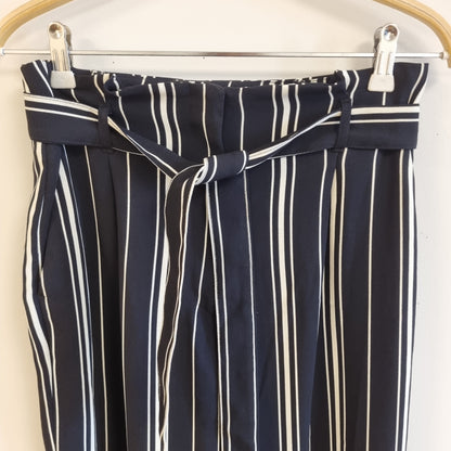 Stripete bukse med knytebelte / H&M - 38