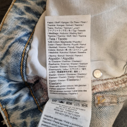 Lyseblå jeans med råkant / Gina Perfect Jeans - 40