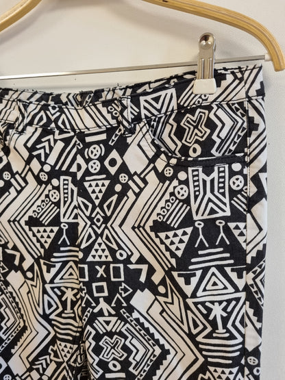 Jeans med Aztec-mønster / H&M - M