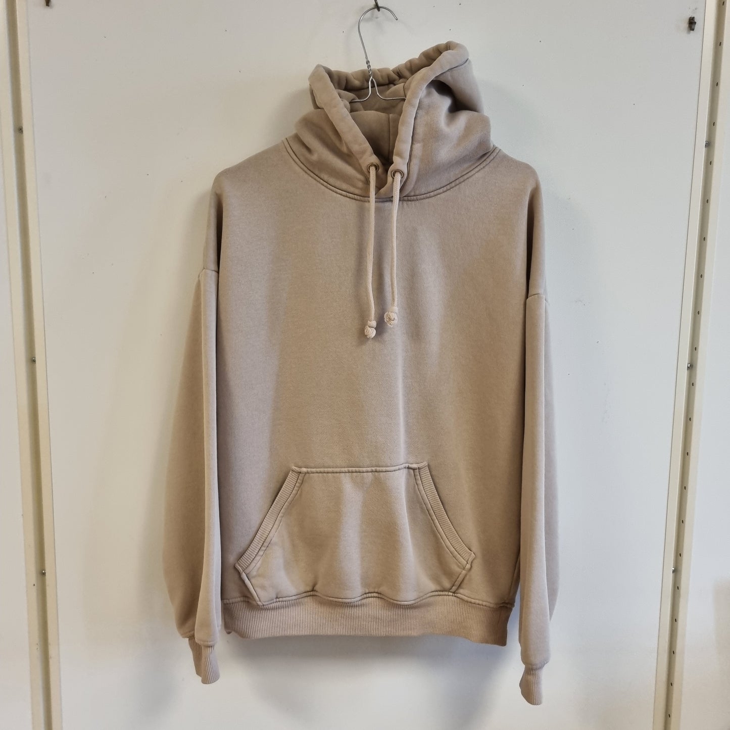 Beige hettegenser / Bik Bok - S