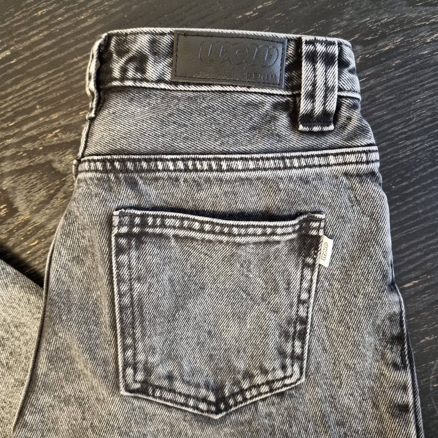 Svart loose fit jeans / WOW - 158
