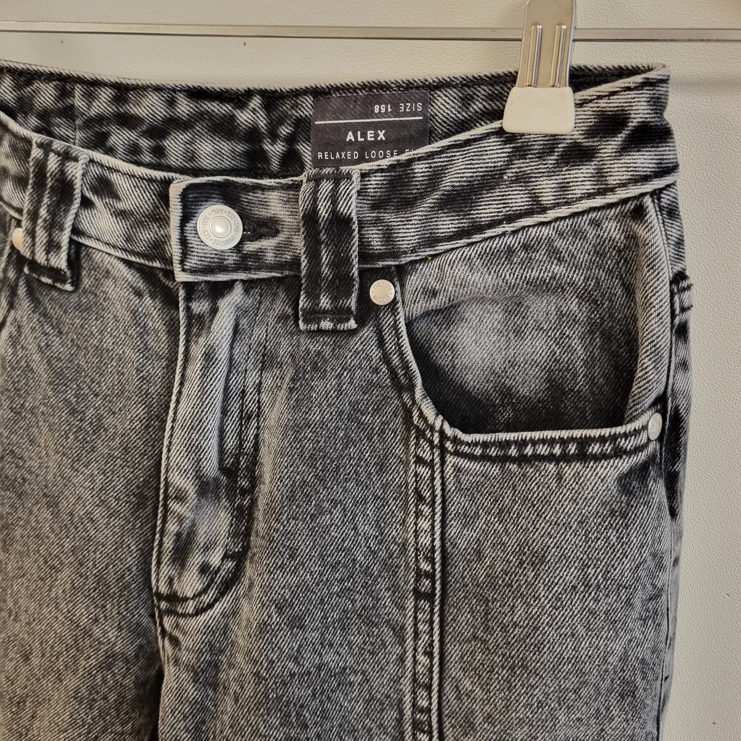 Svart loose fit jeans / WOW - 158