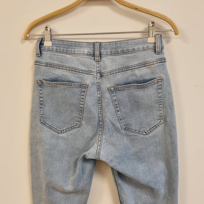 Lyseblå tapered jeans / H&M Divided - 38