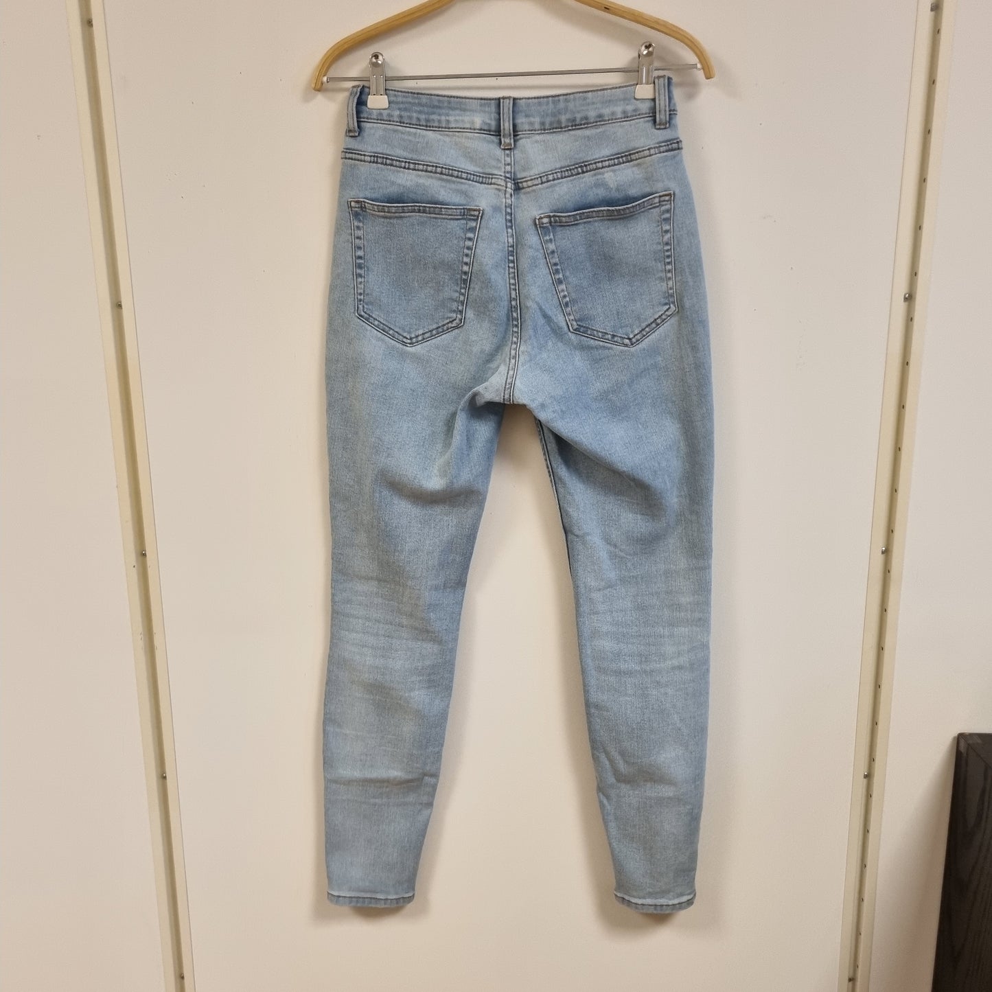 Lyseblå tapered jeans / H&M Divided - 38