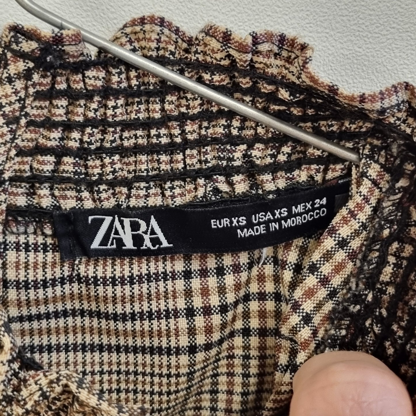 Rutete kjole med puffermer / Zara - XS