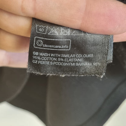 Svart ribbet t-skjorte / H&M - M