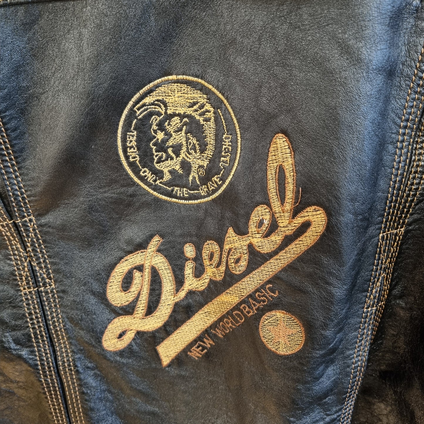 Sjelden vintage brodert skinnjakke i bomberstil - S/M