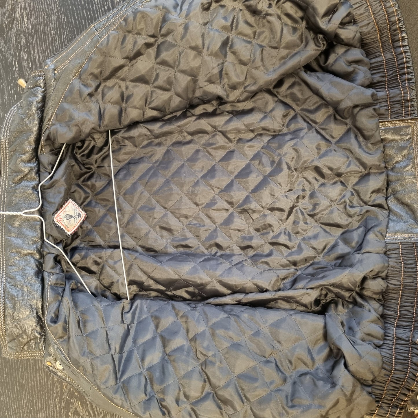 Sjelden vintage brodert skinnjakke i bomberstil - S/M