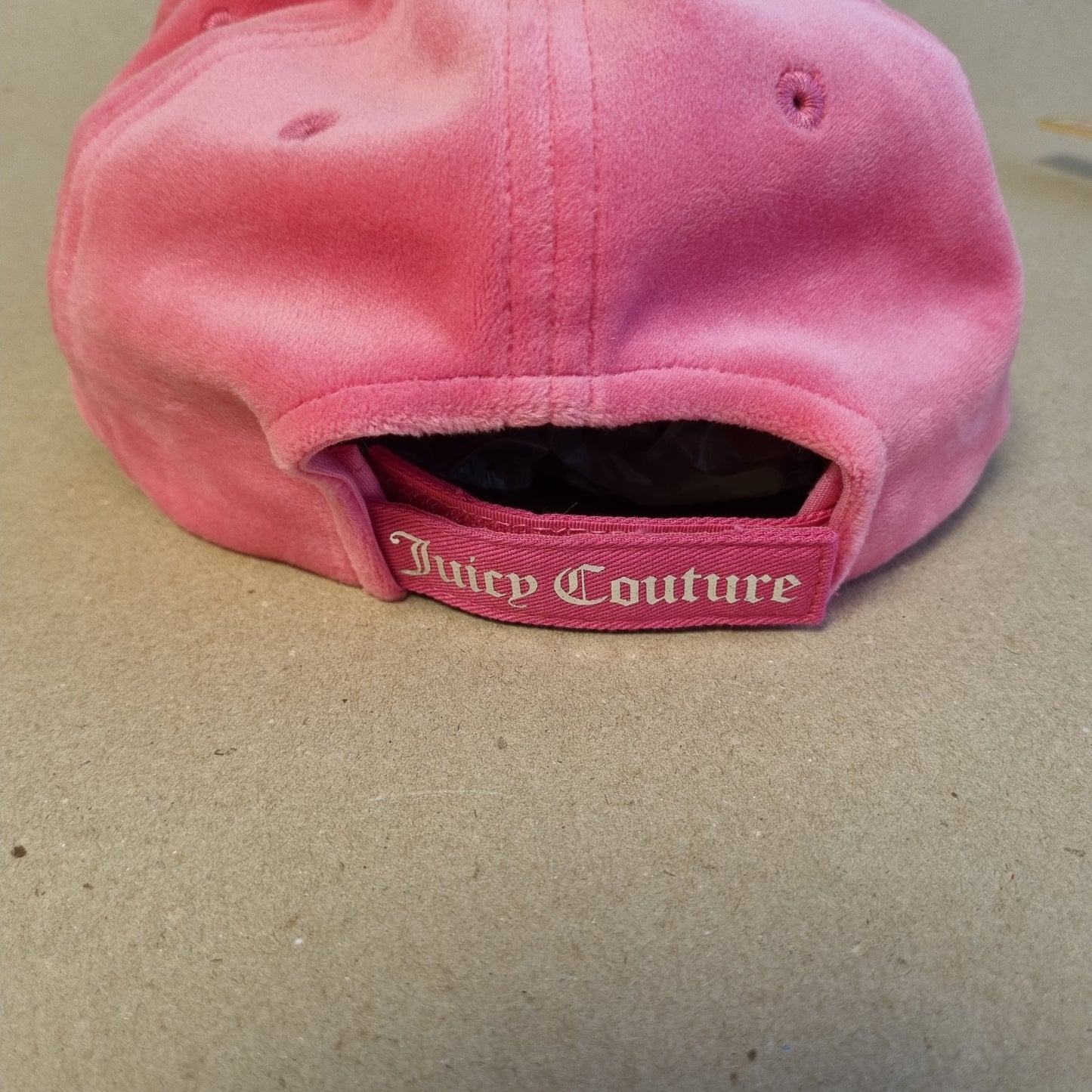 Juicy Couture / Rosa velourcaps med strasslogo