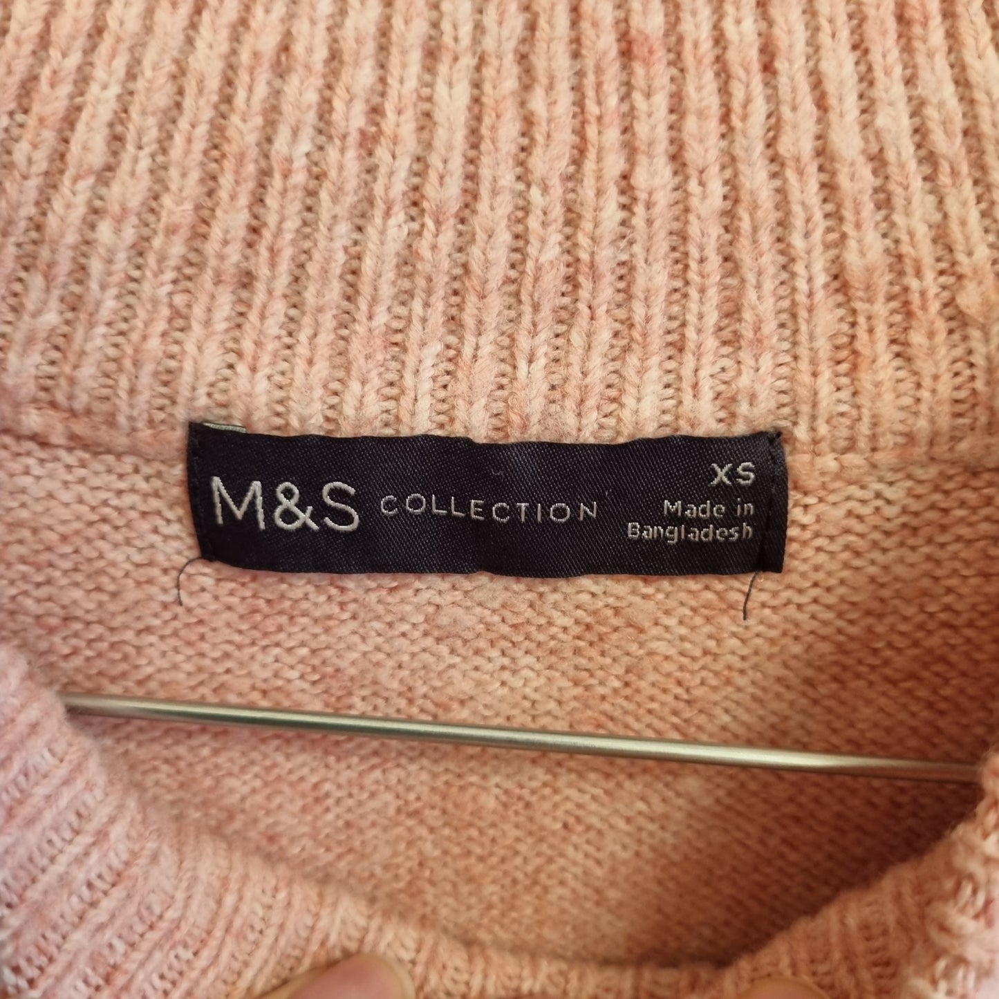 Rosa ribbestrikket genser / M&S - XS
